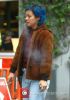 a-blue-haired-lily-allen-visits_5109206.jpg
